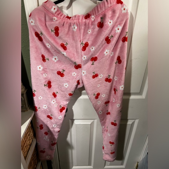 ❤️‍🔥Angel Kiss Pink Cherry Lounge Pants - Picture 4 of 4